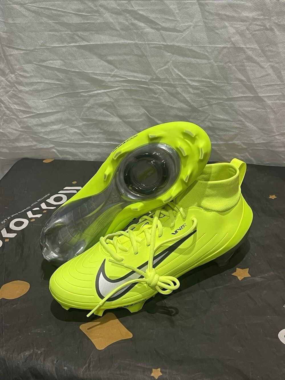 New Men’s 10 Nike Vapor Pro 1 Football Cleats Volt IQ5163-700 PROMO